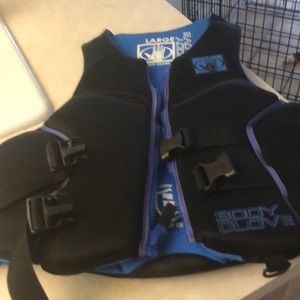 Body glove life jacket